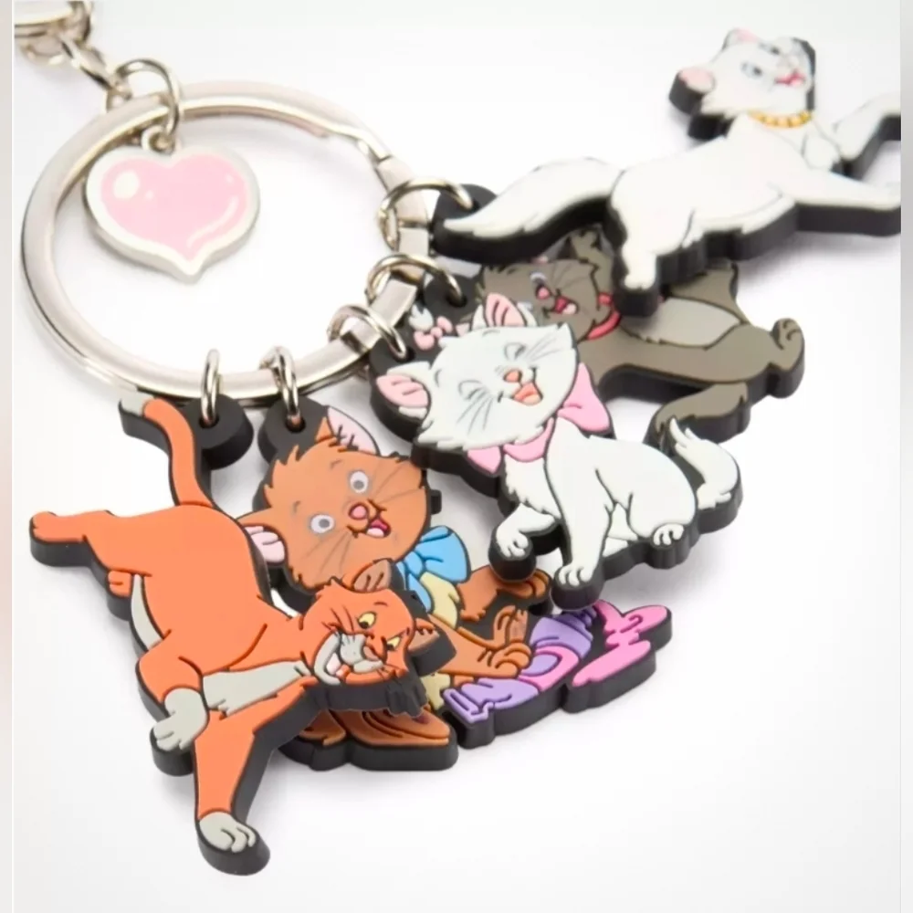 Disney Aristocrats Cute Cat Purse Charm Keychain with Pink Heart